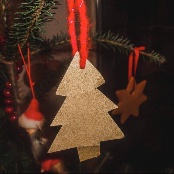 Kids’ Craft: Smelly Christmas Ornaments